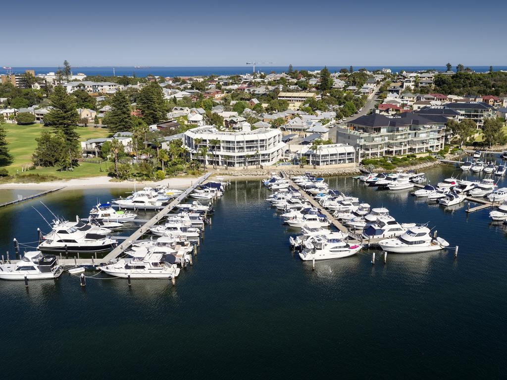 Pier 21 Riverside Apartment Hotel Fremantle Exterior photo
