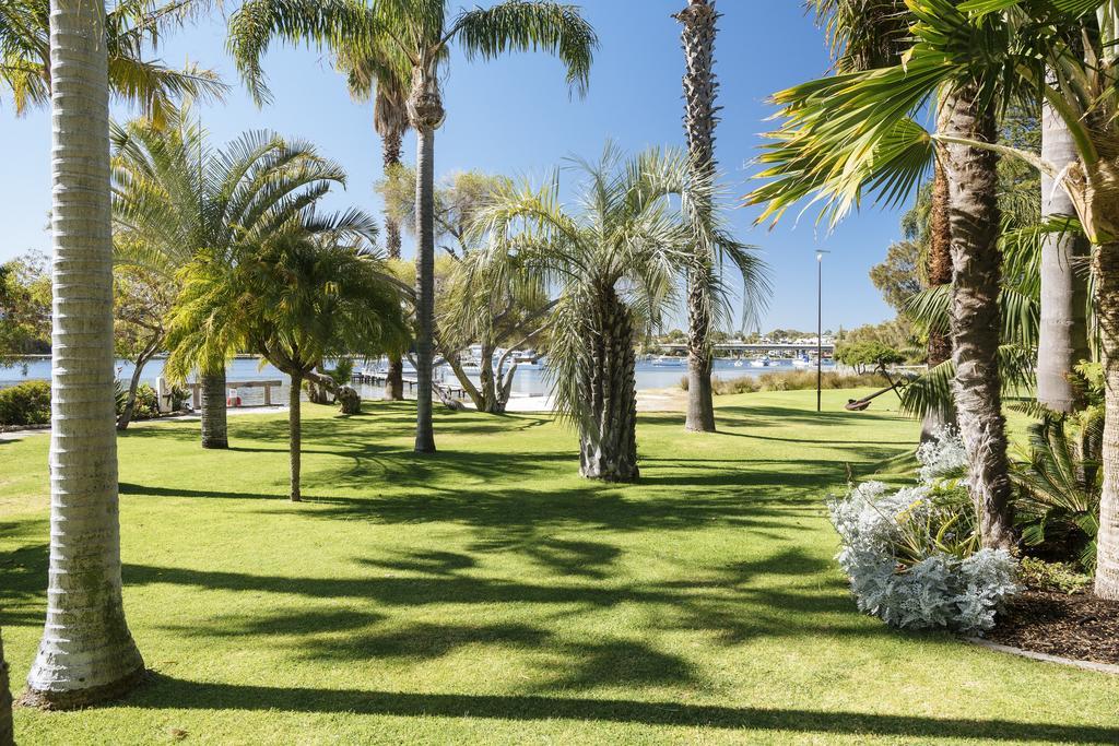 Pier 21 Riverside Apartment Hotel Fremantle Exterior photo