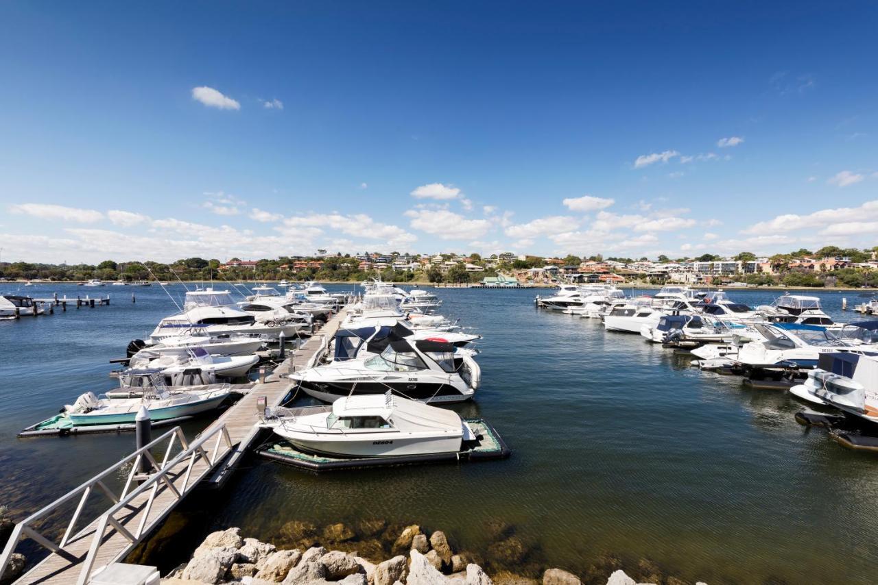 Pier 21 Riverside Apartment Hotel Fremantle Exterior photo